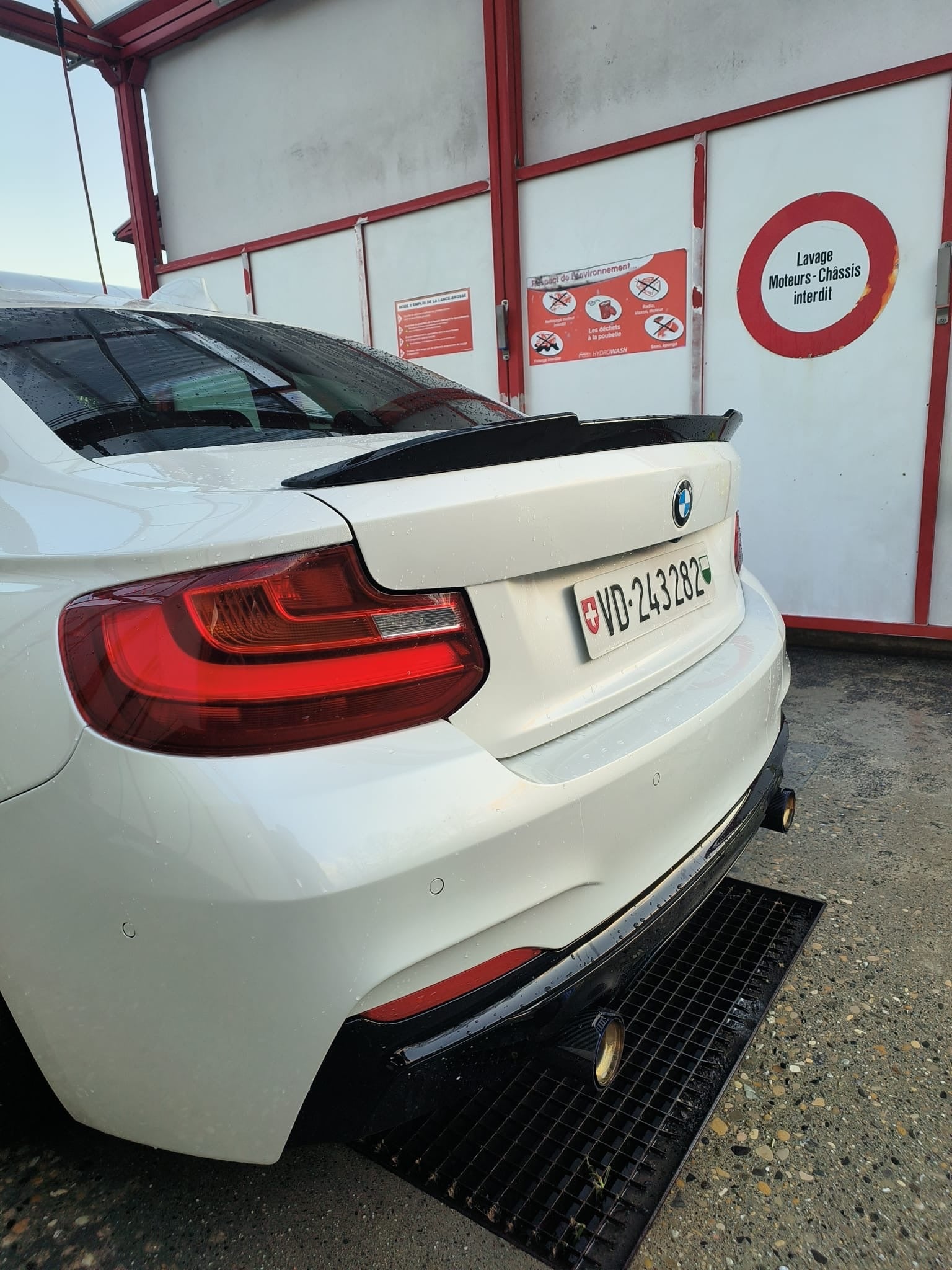 CT CARBON BMW M2 / M2C F87 & F22 2 SERIES 2015-2021 GLOSS BLACK SPOILER - V2 | SWISS HOMOLOGATED