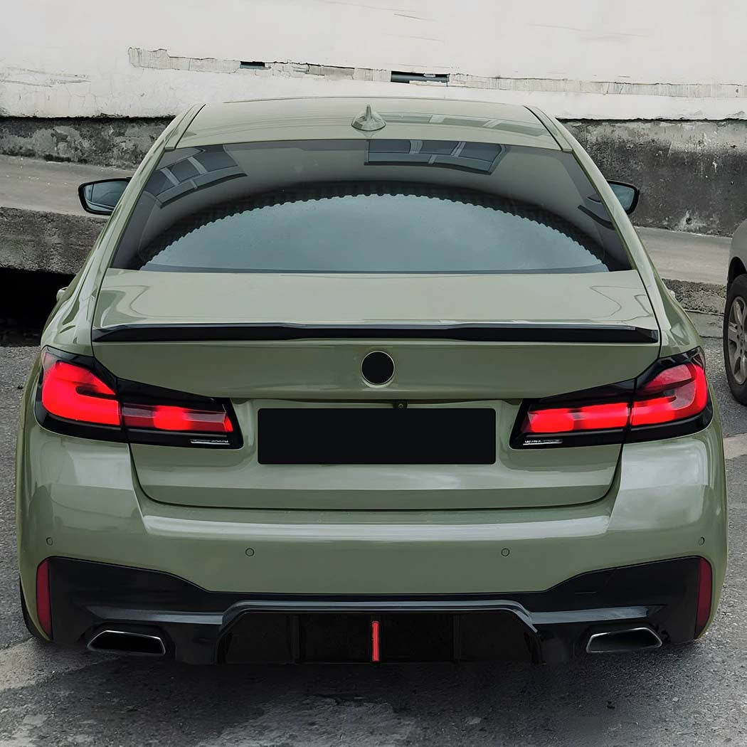 CT CARBON BMW G30/G31 5 SERIES LCI 2020-2023 GLOSS BLACK DIFFUSER WITH LED | SWISS HOMOLOGATED