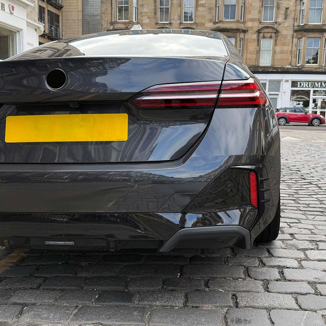 CT CARBON BMW G60/G61 5 SERIES & I5 2023+ GLOSS BLACK REAR BUMPER TRIMS | SWISS HOMOLOGATED