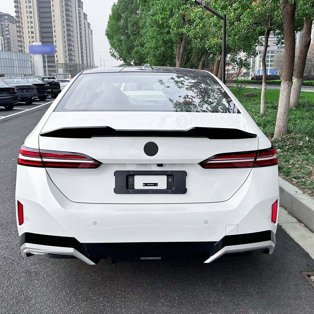 CT CARBON BMW G60 5 SERIES & I5 2023+ GLOSS BLACK SPOILER | SWISS HOMOLOGATED