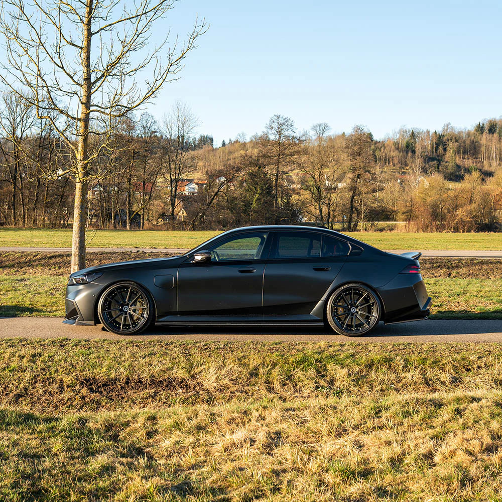 CT CARBON SIDE SKIRTS BMW G90/G99 M5 2024+- CT DESIGN | SWISS HOMOLOGATED