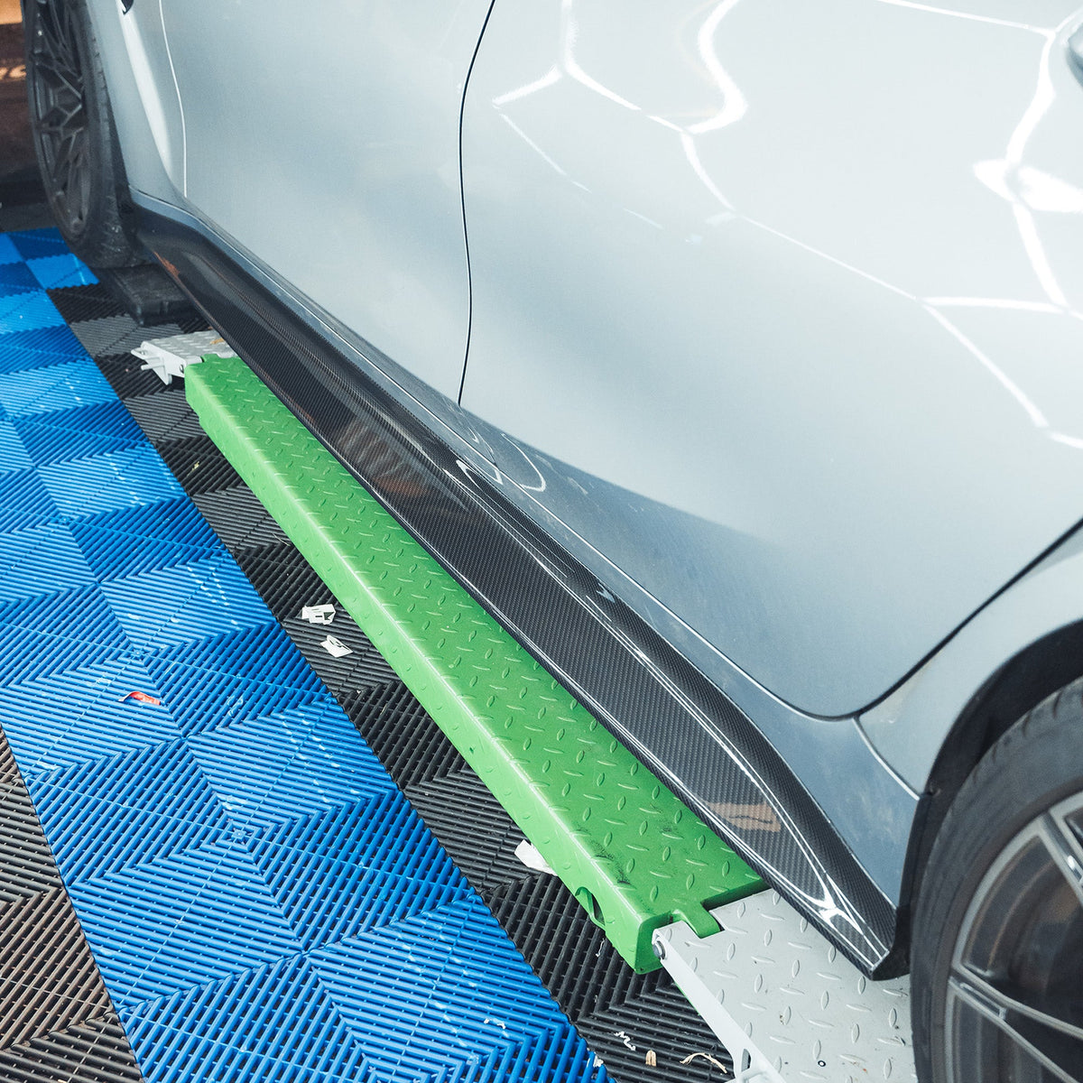 CT CARBON BMW M3 G80/G81 CARBON FIBRE SIDE SKIRT REPLACEMENT - V5 | SWISS HOMOLOGATED