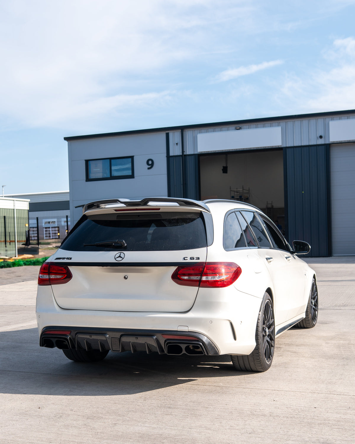 CT CARBON MERCEDES W205 C63 & C63S SALOON 4DR CARBON FIBRE DIFFUSER & EXHAUST TIPS | SWISS HOMOLOGATED