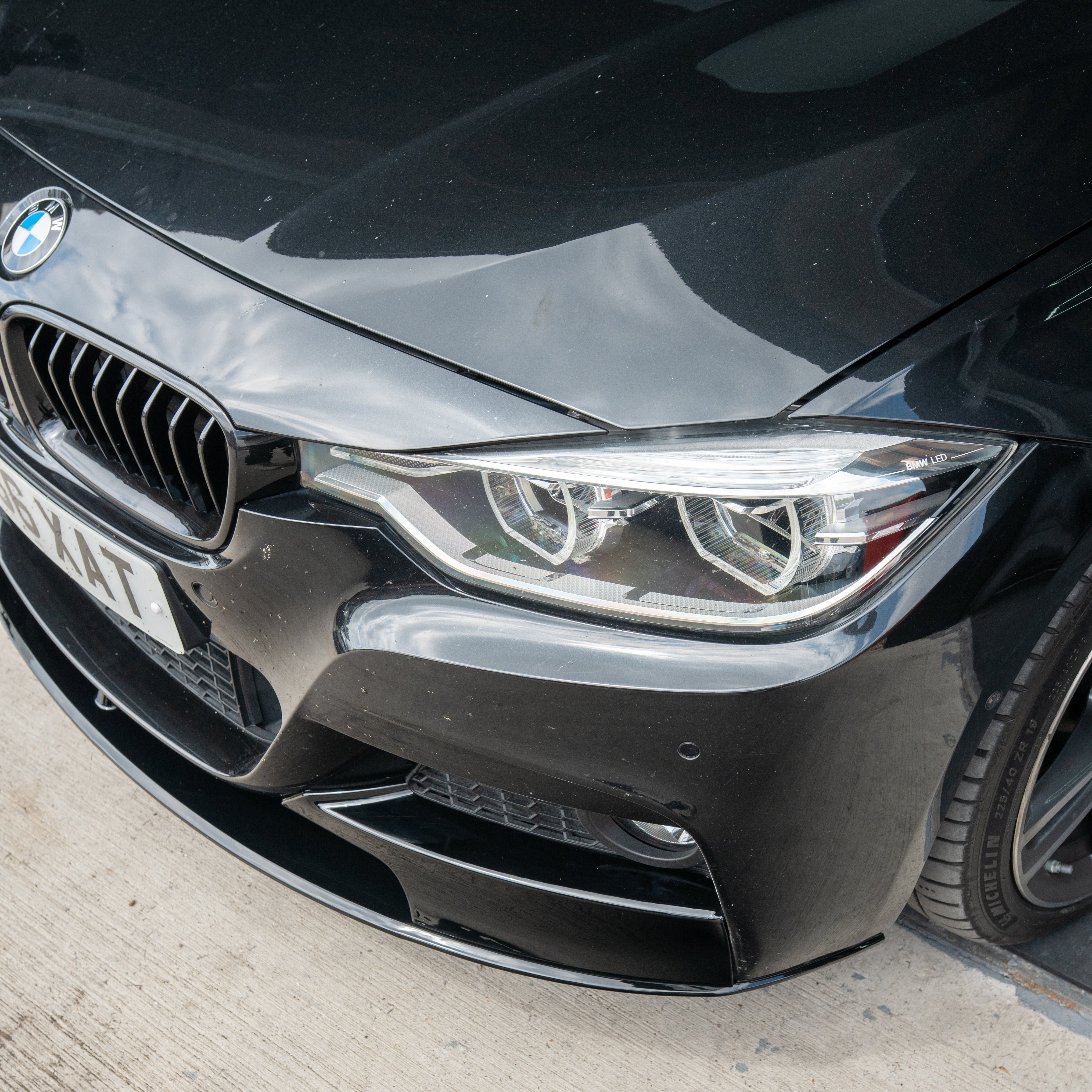 CT CARBON BMW 3 SERIES F30/F31 GLOSS BLACK SPLITTER - MP STYLE | SWISS HOMOLOGATED