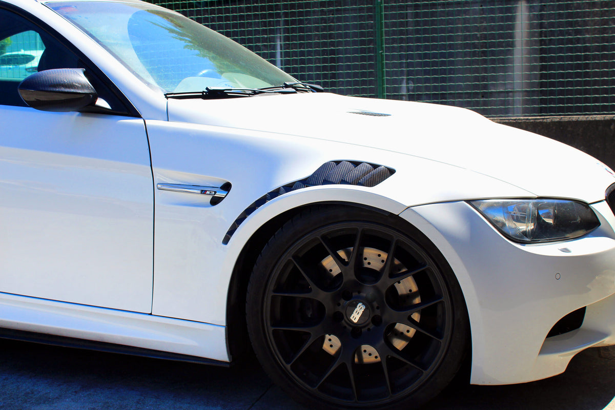 Karbonius carbon vented fenders BMW M3 E92