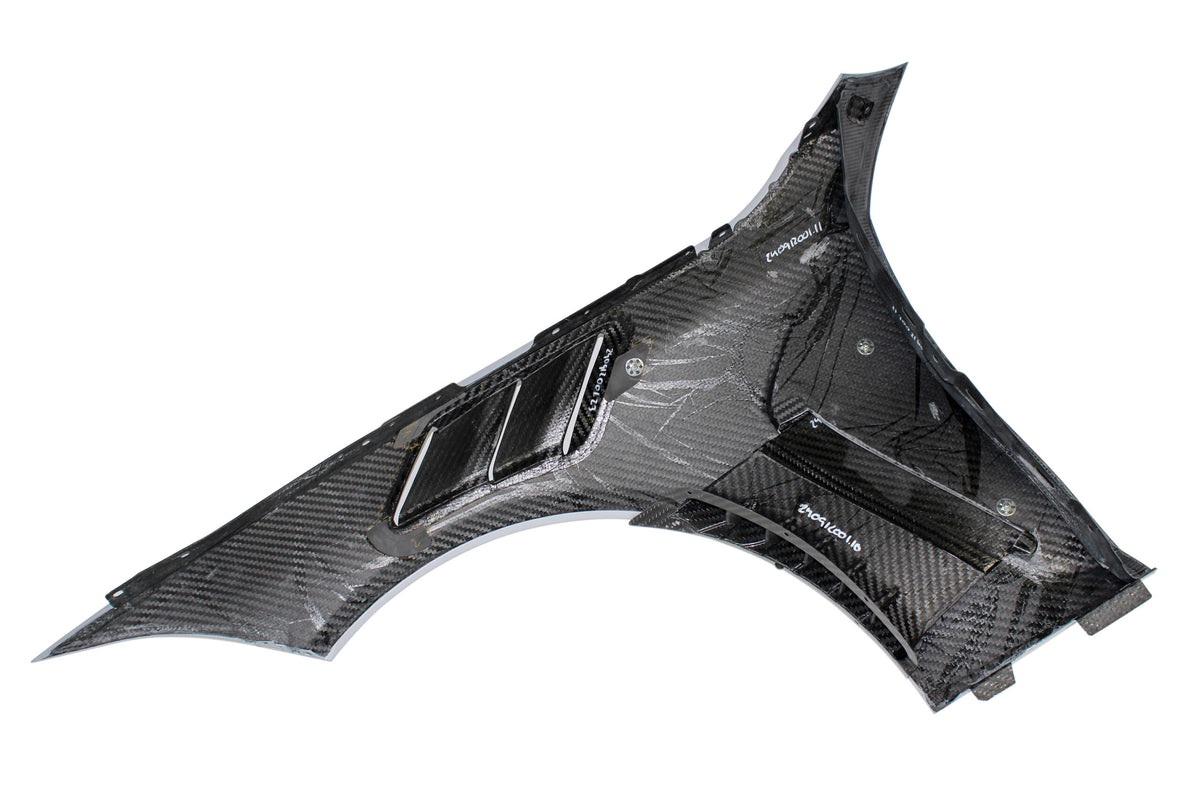 Karbonius carbon vented fenders BMW M3 G80