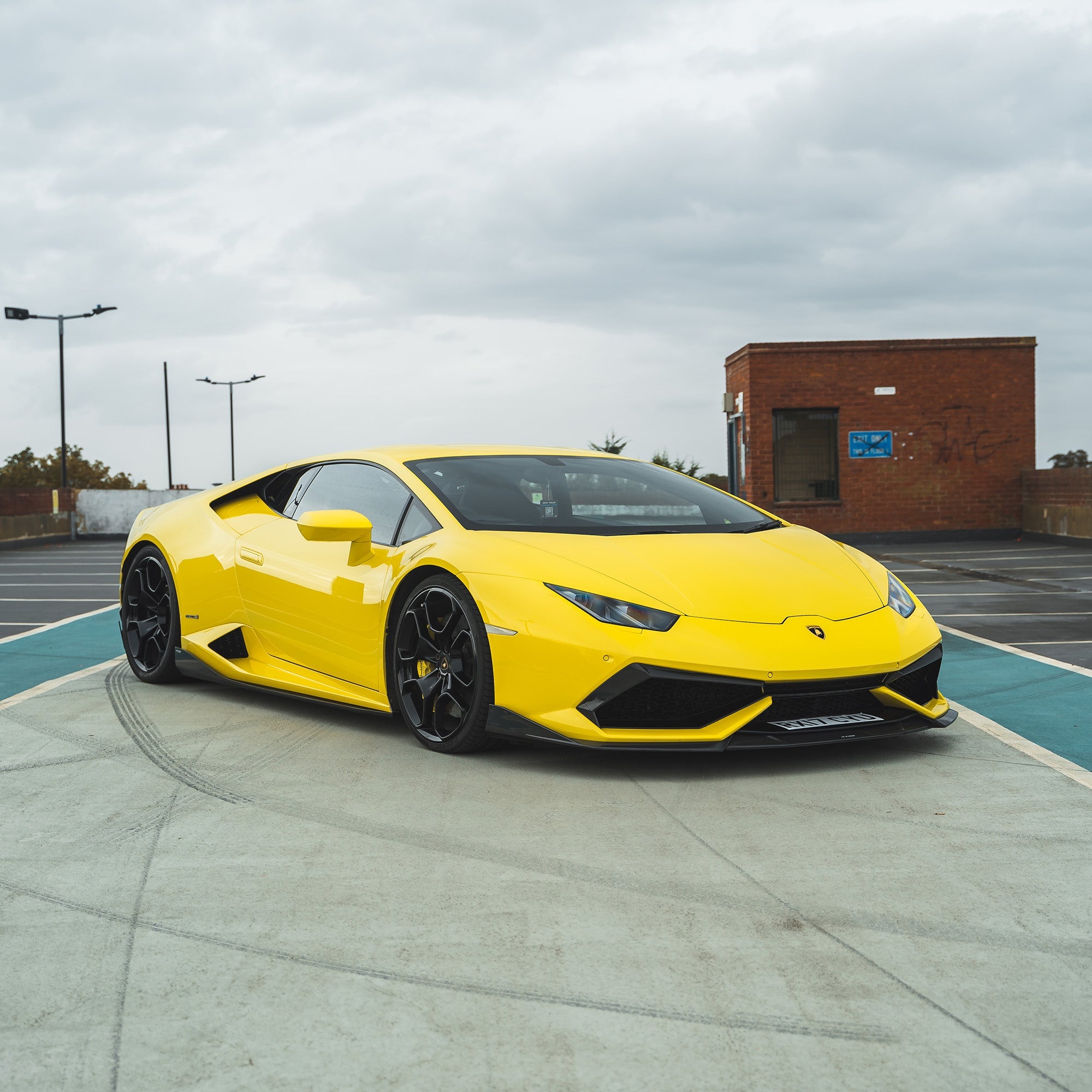 CT CARBON LAMBORGHINI HURACAN LP-610 CARBON FIBRE SIDE SKIRTS - CT DESIGN | SWISS HOMOLOGATED