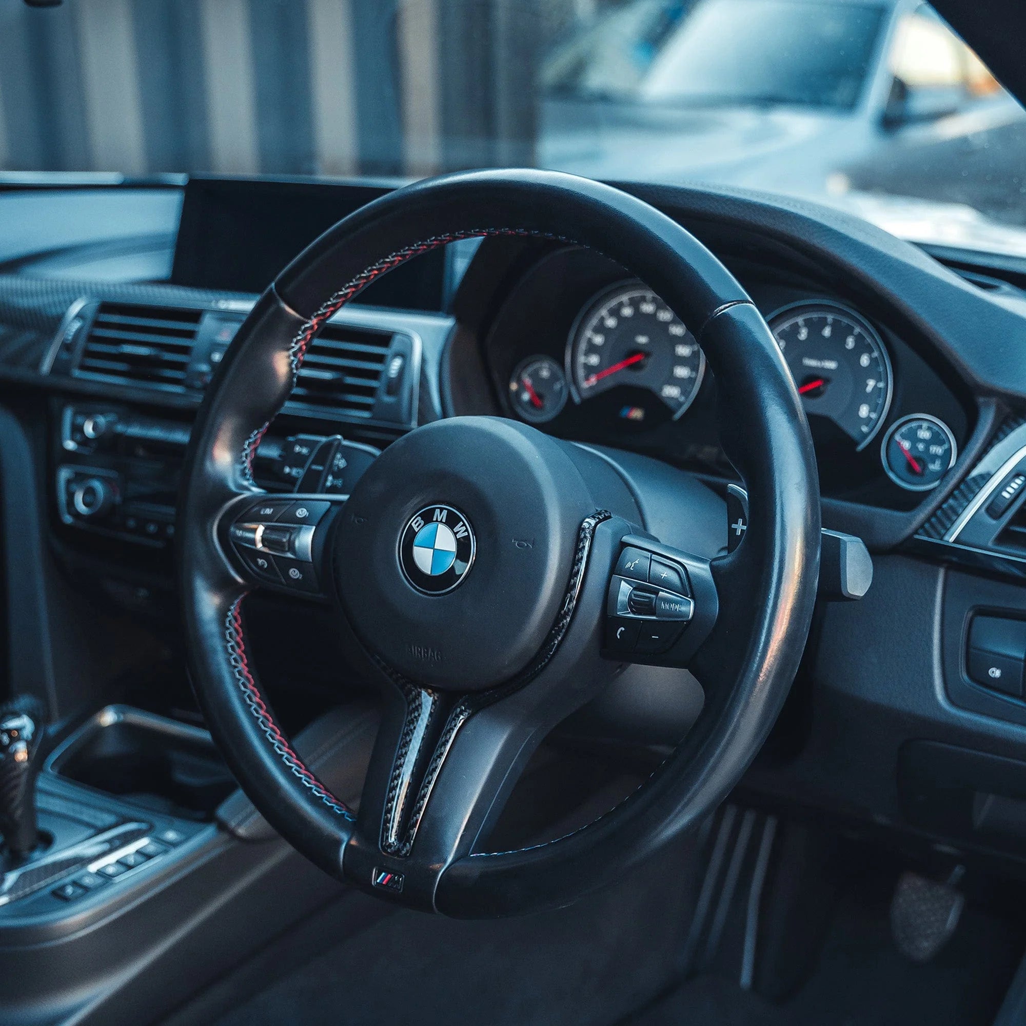 CT CARBON - BMW M Fxx CARBON FIBRE STEERING WHEEL TRIM (2012-2020)