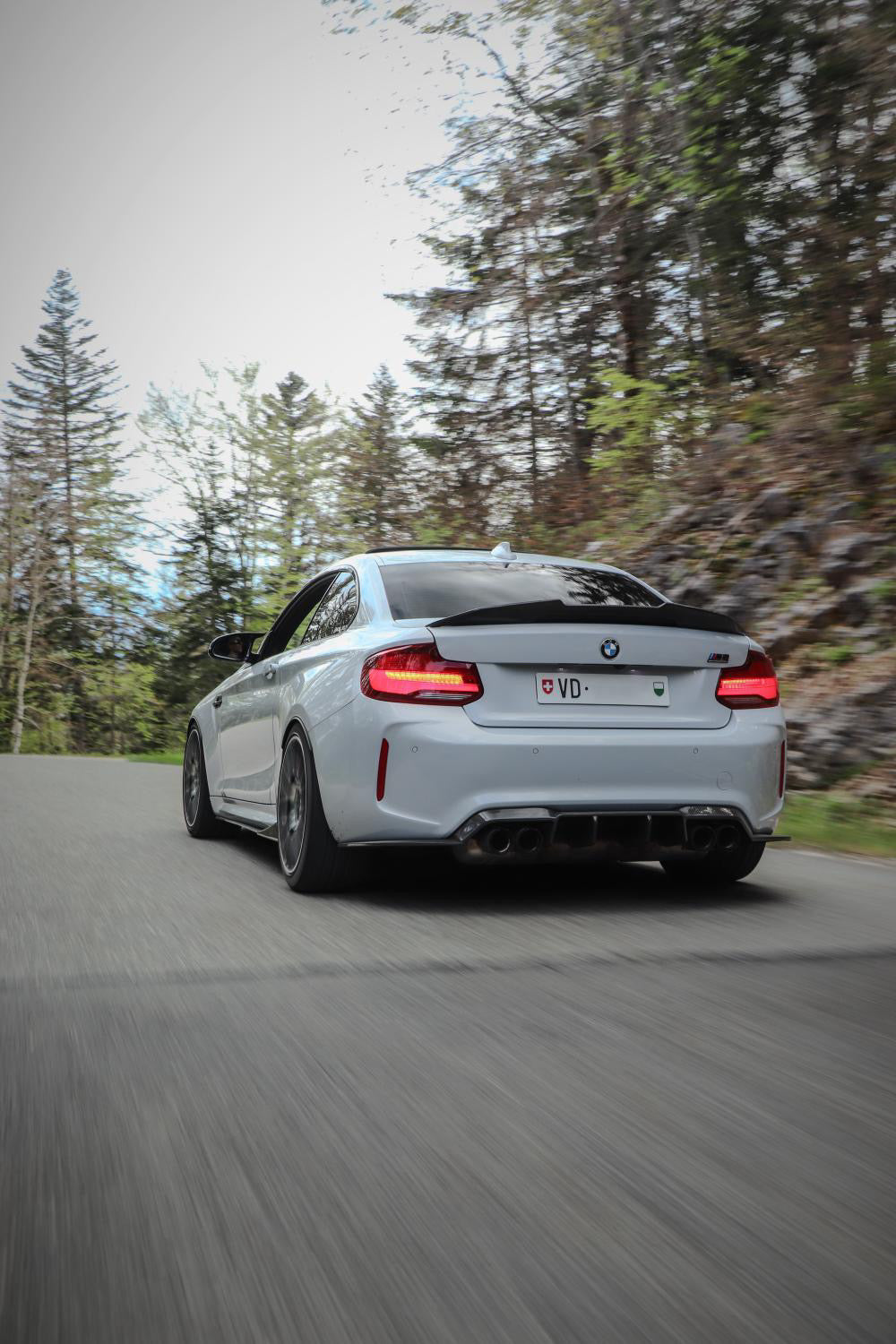 CT CARBON DIFFUSER BMW M2 F87 - V STYLE | SWISS HOMOLOGATED