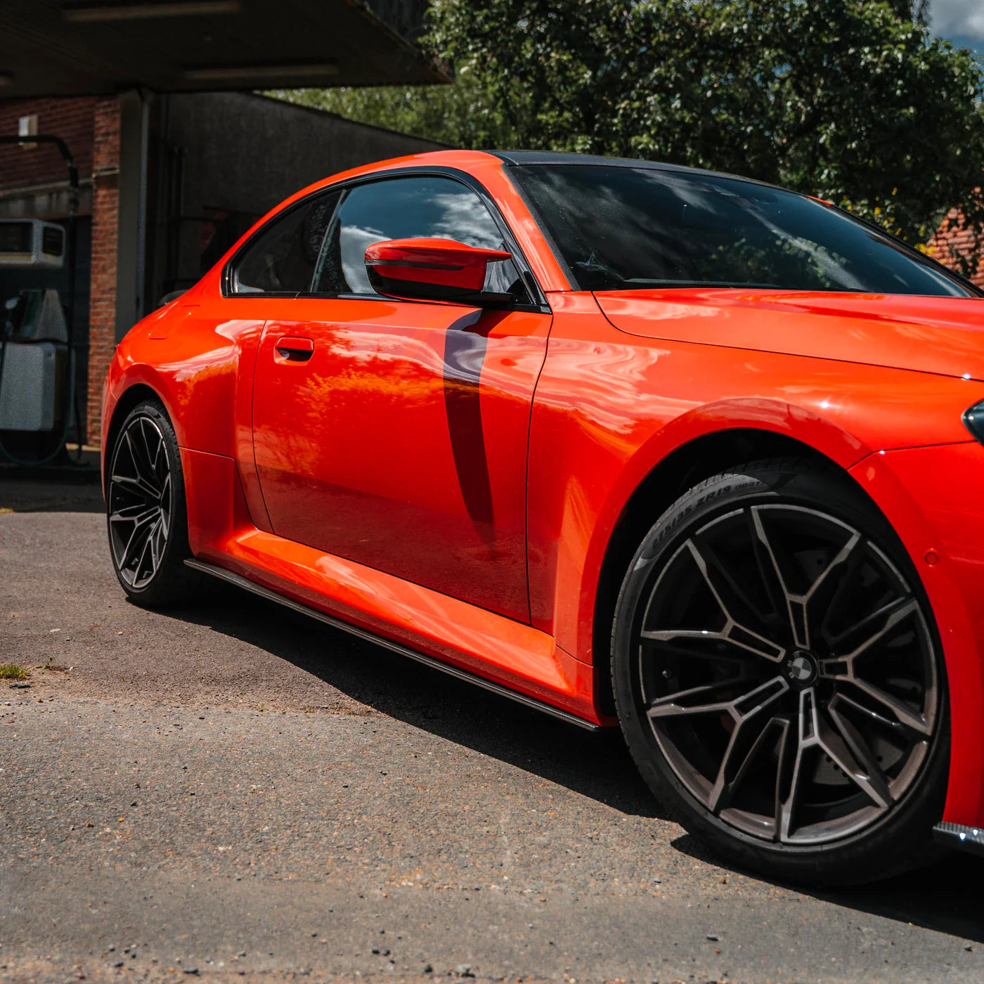 TRE CARBON FLAT SIDE SKIRTS BMW M2 G87 - TR87 STYLE | SWISS HOMOLOGATED