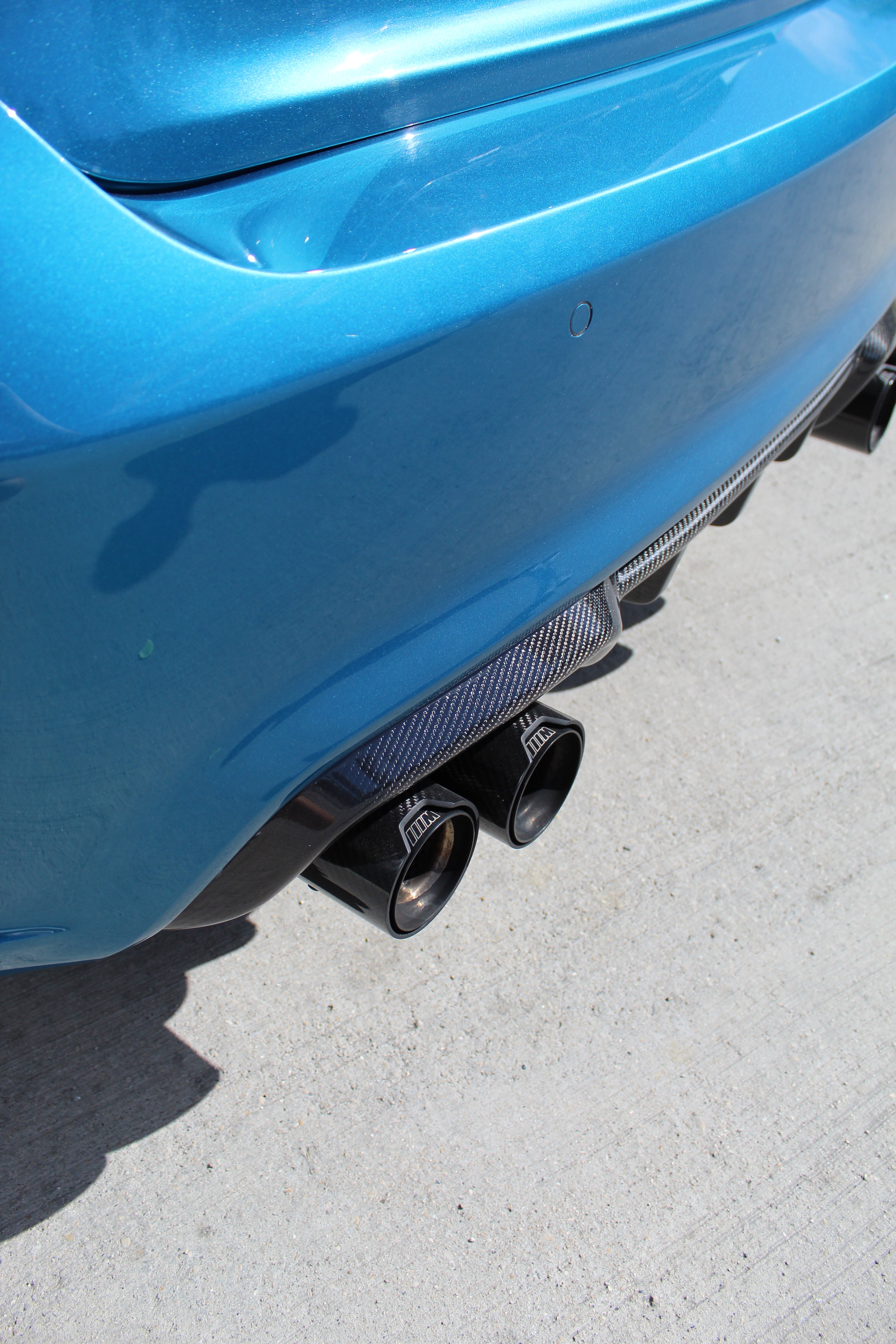 EXHAUST TIPS STAINLESS/CARBON 4PCS/SET F8X BLACK | SWISS HOMOLOGATED