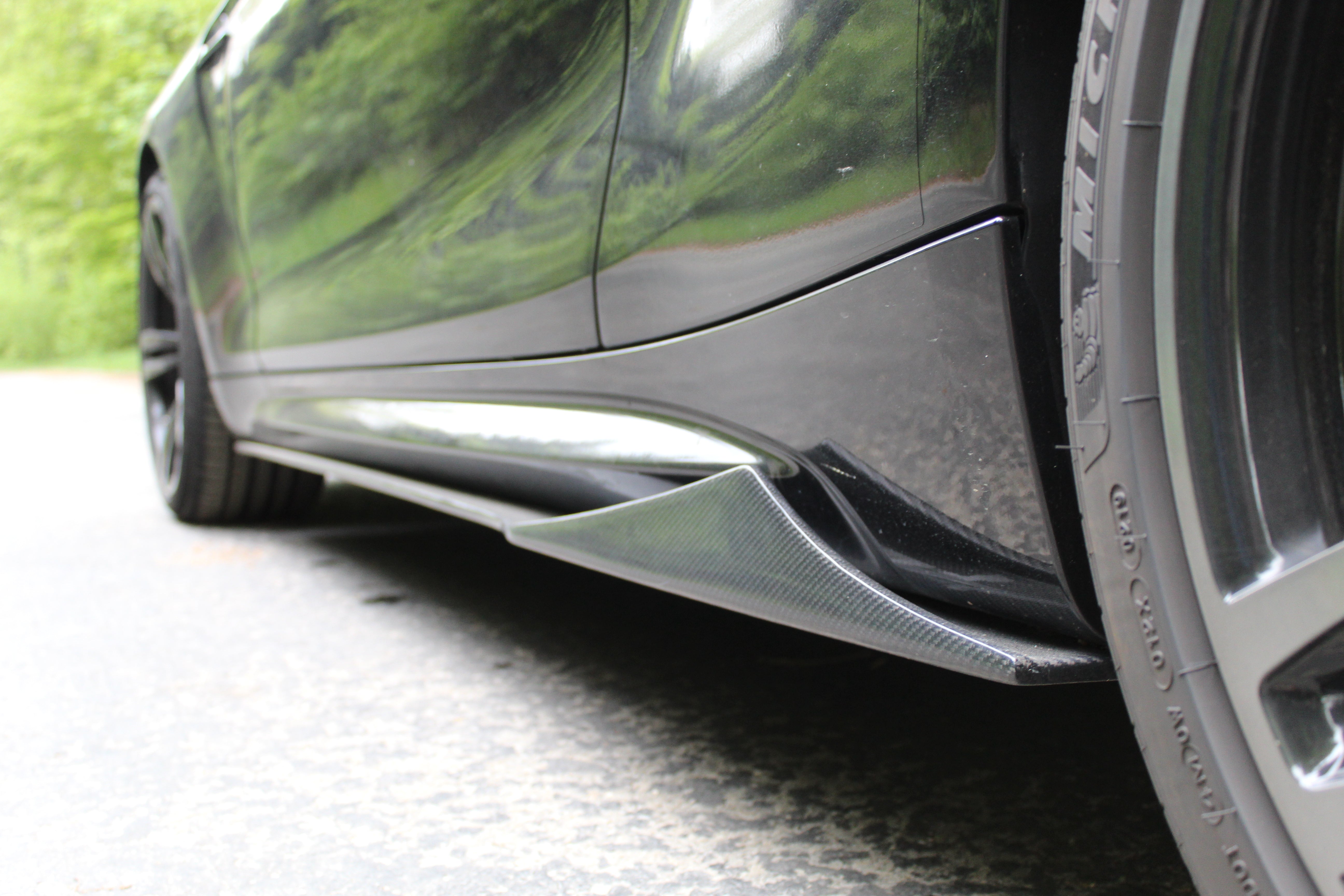 CT CARBON SIDE SKIRTS BMW M2 F87 - MT STYLE | SWISS HOMOLOGATED