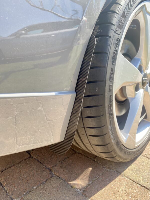 AUTOMOTIVE PASSION CARBON ARCH GUARDS AUDI RS3/S3 8V | SWISS HOMOLOGATED