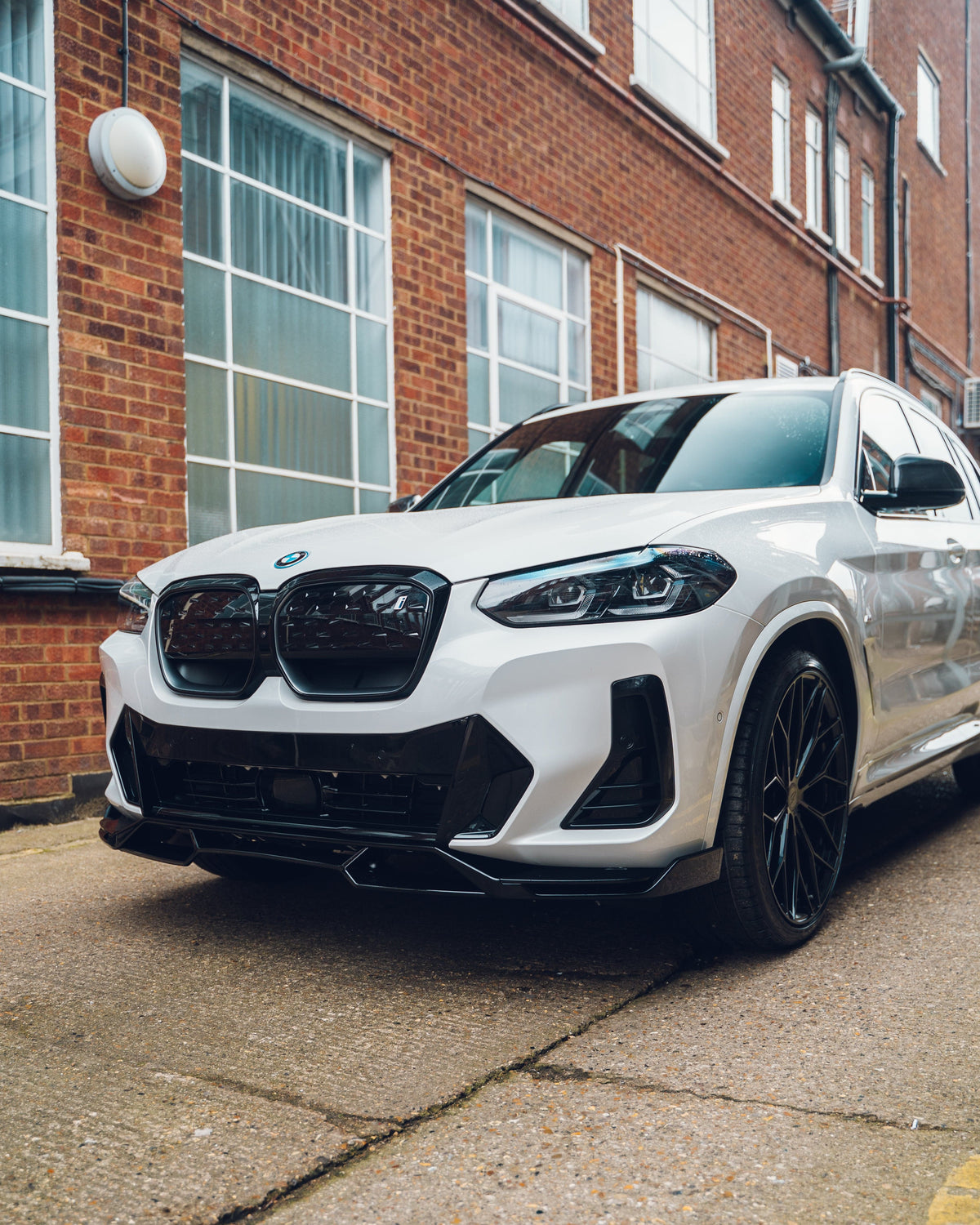 CT CARBON BMW X3 G01 & IX3 G08 LCI 2022-2024 GLOSS BLACK SPLITTER - V1 | HOMOLOGATION IN PROCESS