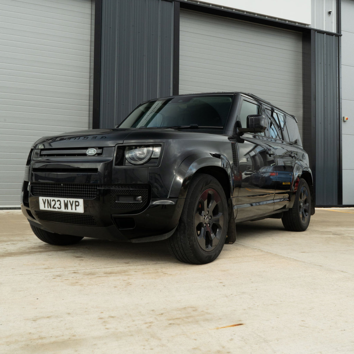 CT CARBON LAND ROVER DEFENDER L663 90/110 GLOSS BLACK FRONT & REAR CORNERS | HOMOLOGATION IN PROCESS