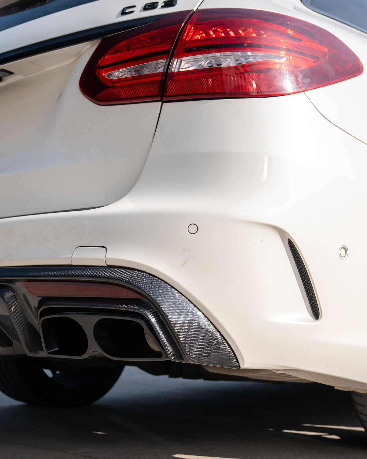 CT CARBON MERCEDES W205 C63 & C63S SALOON 4DR CARBON FIBRE DIFFUSER & EXHAUST TIPS | SWISS HOMOLOGATED