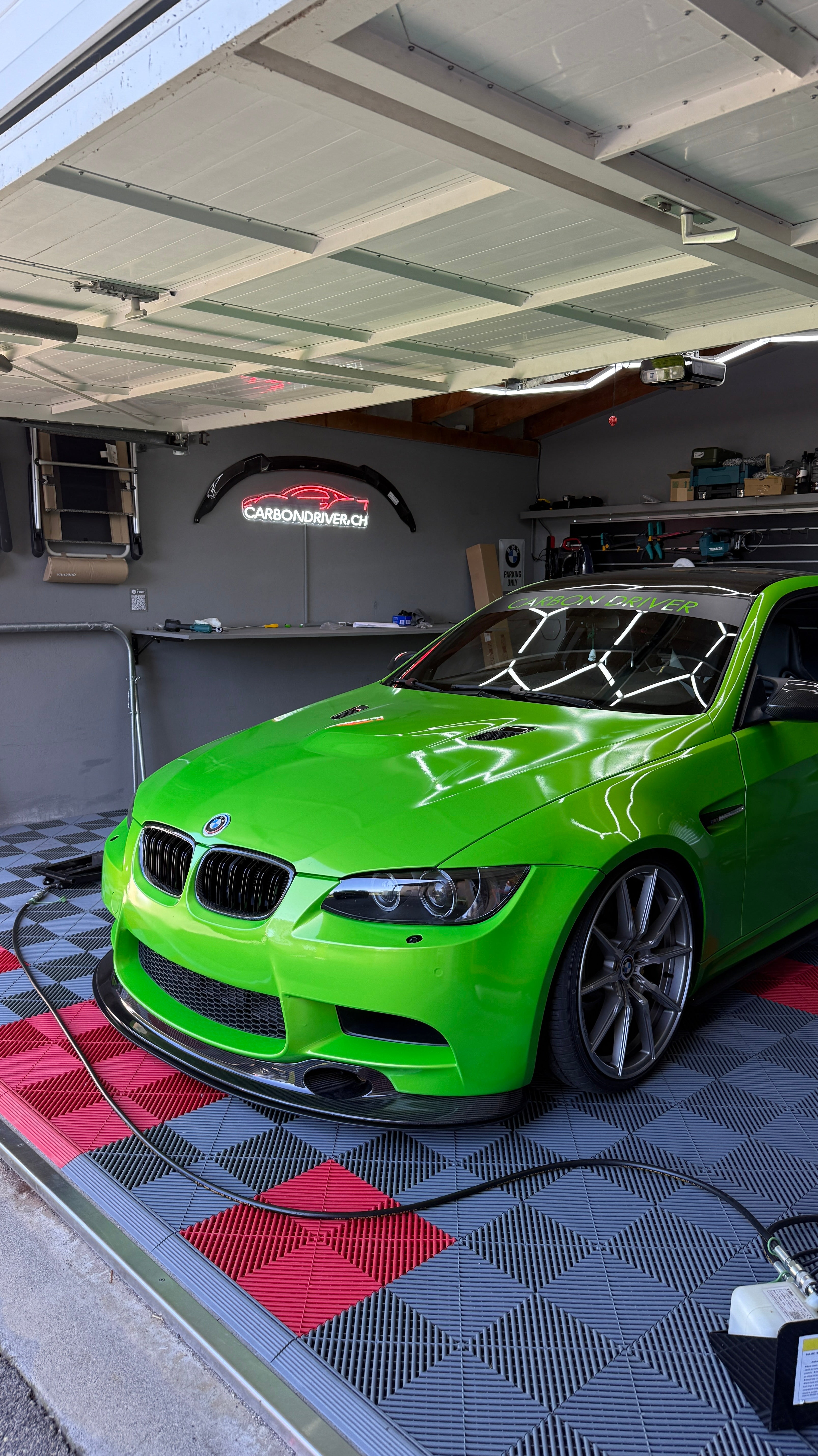 CARBON PRODUCTION GT4 ADJUSTABLE FRONT LIP FOR BMW E9X M3 - SWISS HOMOLOGATED