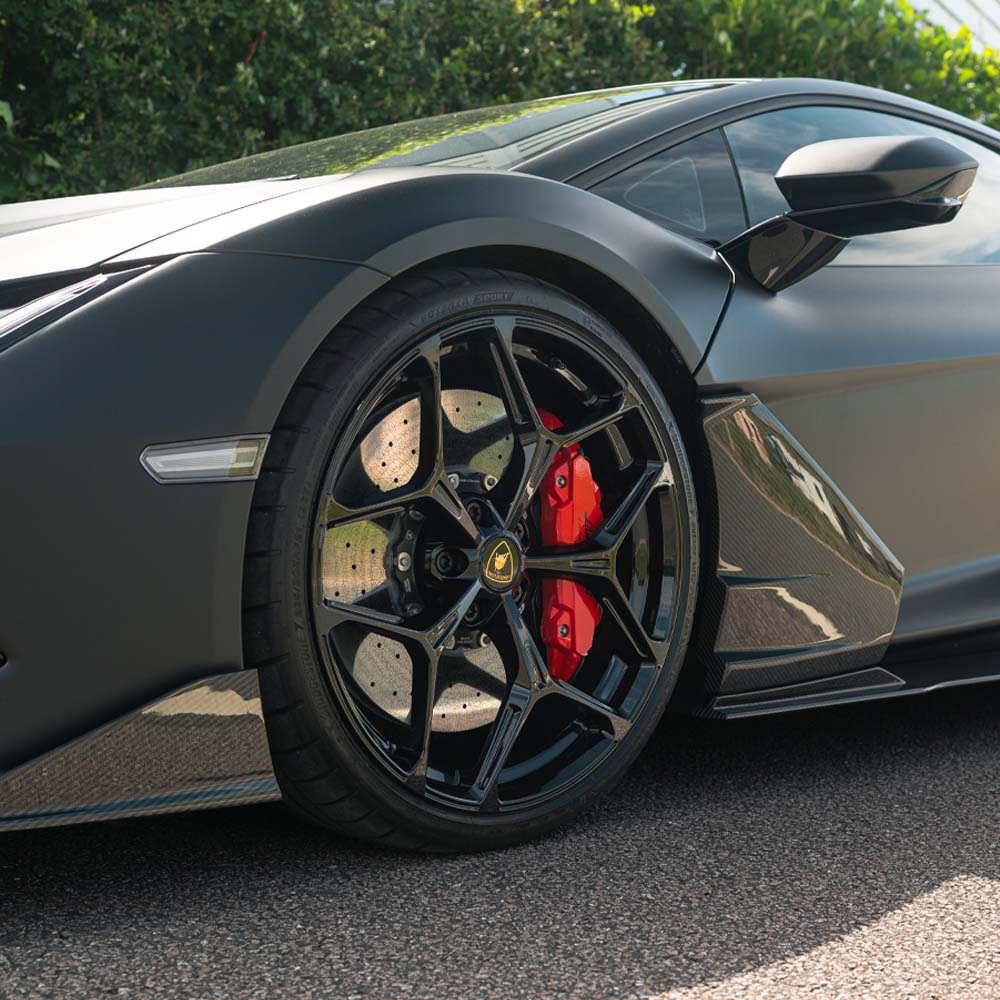 CT CARBON LAMBORGHINI REVUELTO CARBON FIBRE DOOR TRIM - CT DESIGN | SWISS HOMOLOGATED