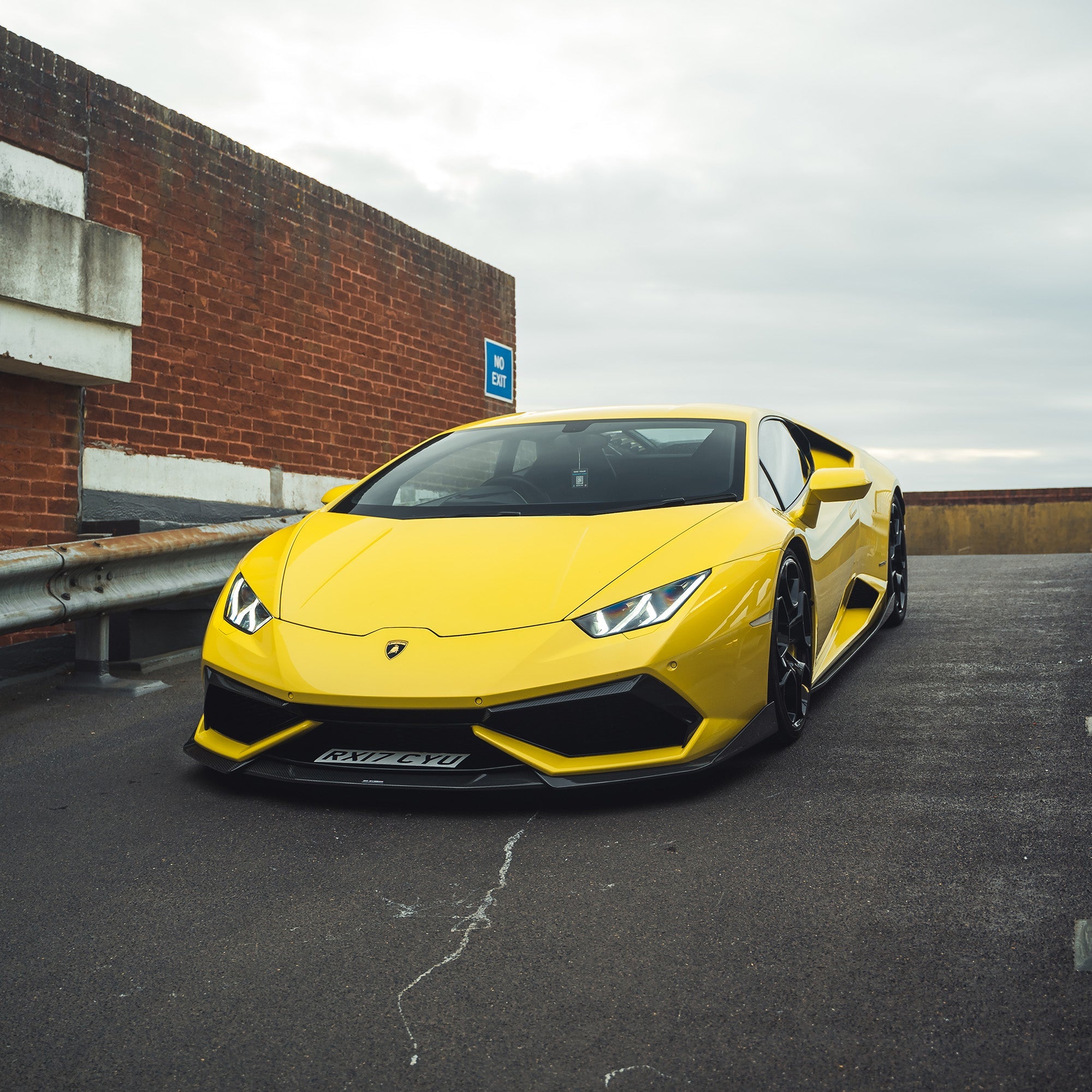 CT CARBON LAMBORGHINI HURACAN LP-610 CARBON FIBRE SIDE SKIRTS - CT DESIGN | SWISS HOMOLOGATED