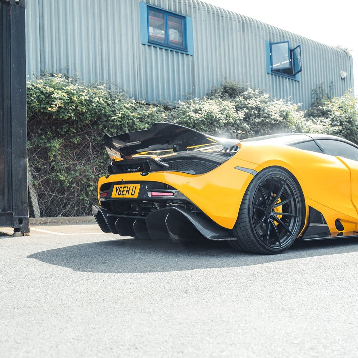 CT CARBON MCLAREN 720S/750S CARBON FIBRE DIFFUSER - CT DESIGN | SWISS HOMOLOGATED
