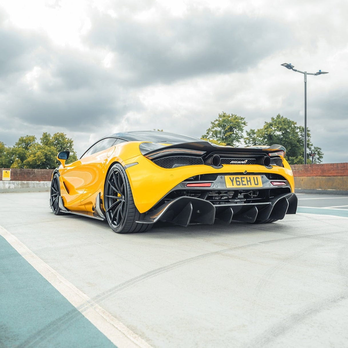 CT CARBON MCLAREN 720S/750S CARBON FIBRE DIFFUSER - CT DESIGN | SWISS HOMOLOGATED
