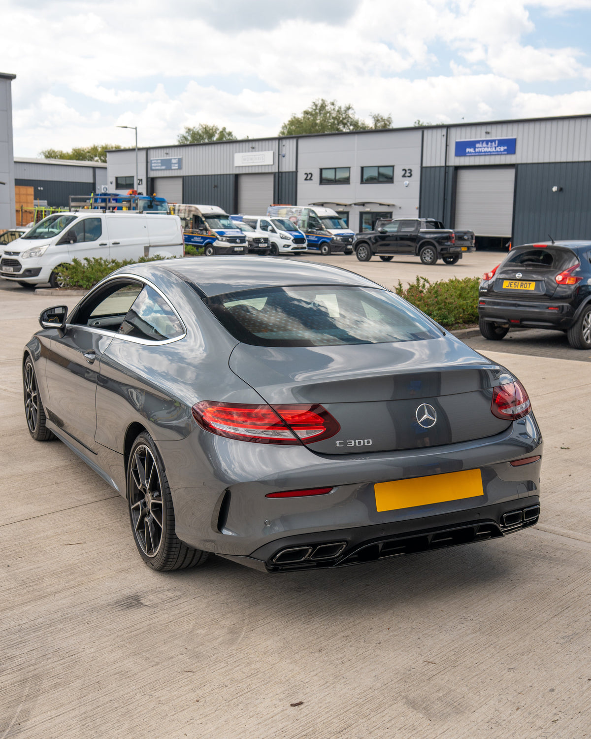 CT CARBON MERCEDES C-CLASS & C43 W205 COUPE GLOSS BLACK REAR BUMPER TRIM | SWISS HOMOLOGATED