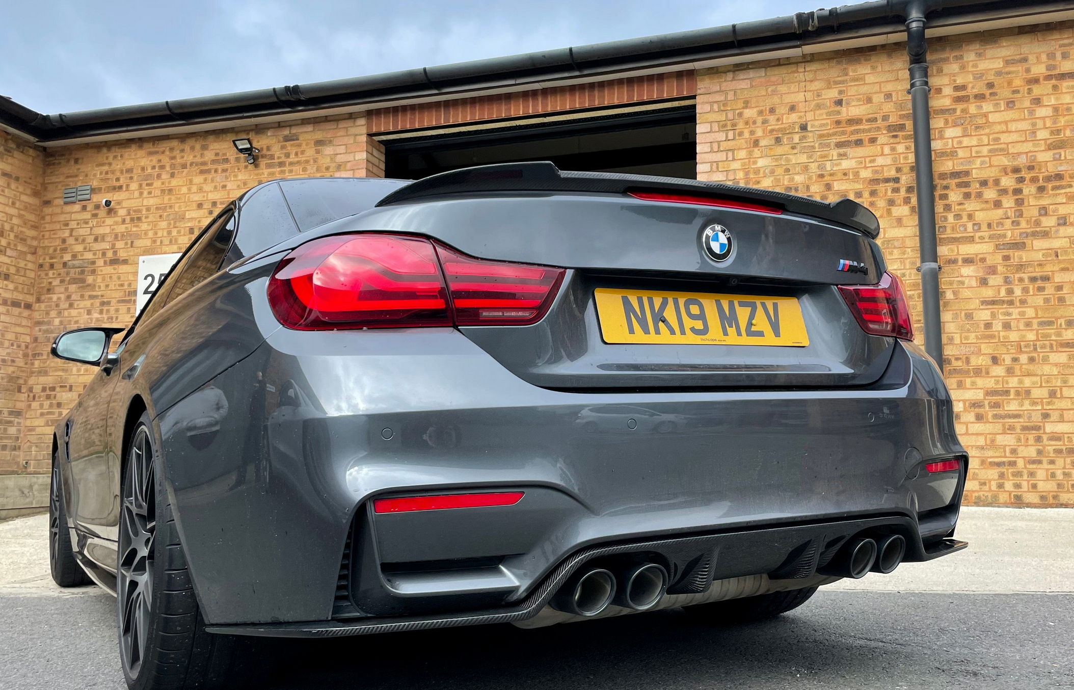 CT CARBON SPOILER BMW M4/4 SERIES F83/F33 - CS STYLE | SWISS HOMOLOGATED