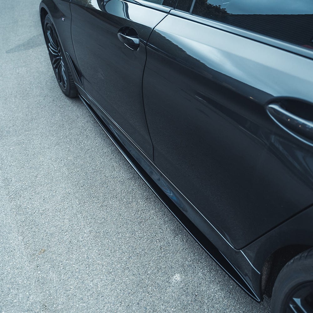 CT CARBON BMW 5 SERIES G30/31 GLOSS BLACK SIDE SKIRTS - MP STYLE | SWISS HOMOLOGATED