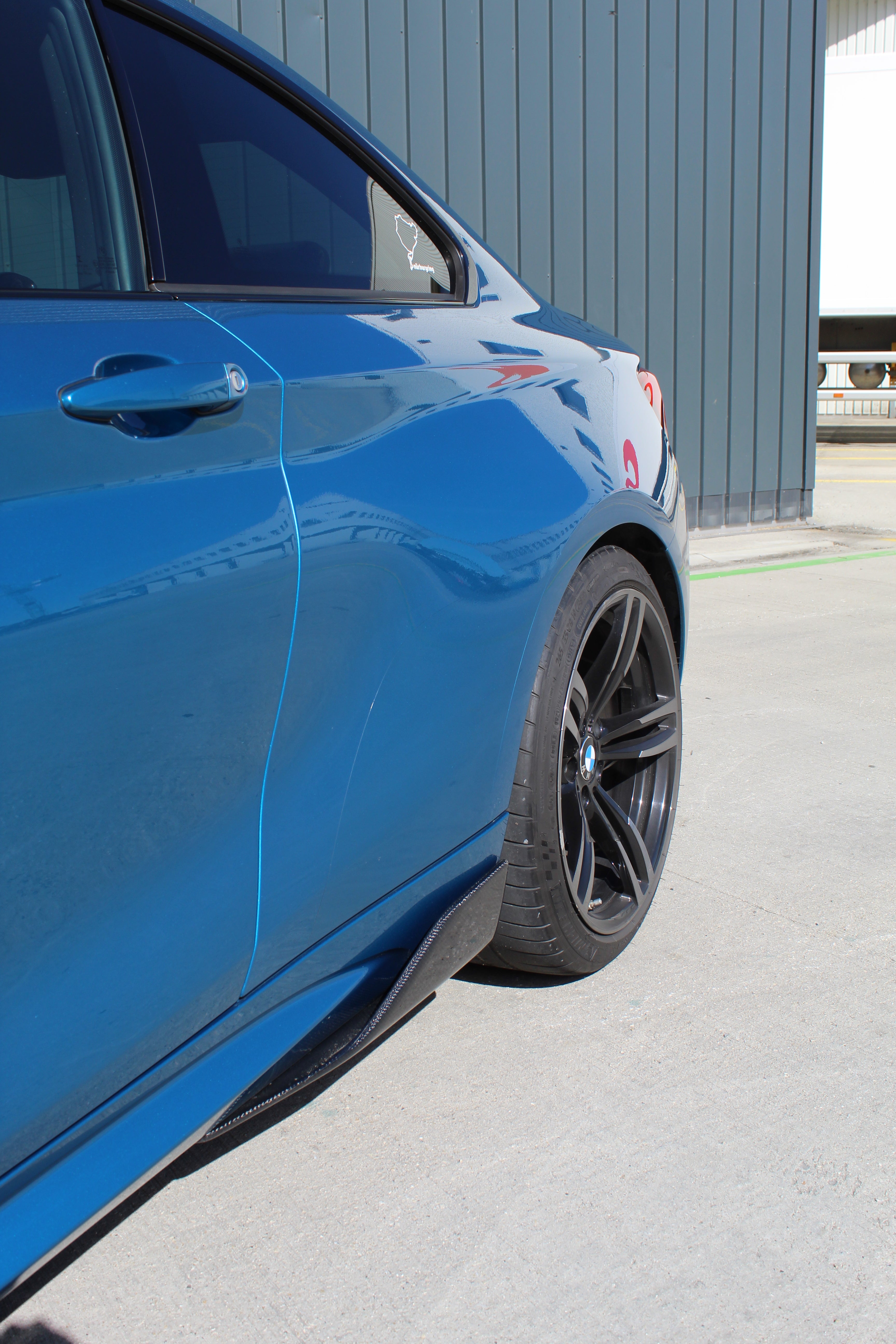 CT CARBON SIDE SKIRTS BMW M2 F87 - MP STYLE | SWISS HOMOLOGATED