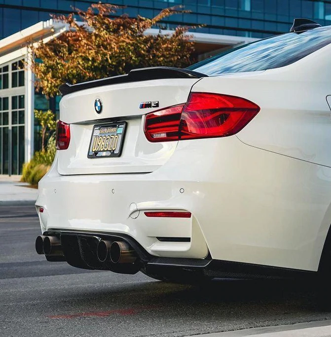 CT CARBON SPOILER BMW F30/F80 - CS STYLE | SWISS HOMOLOGATED