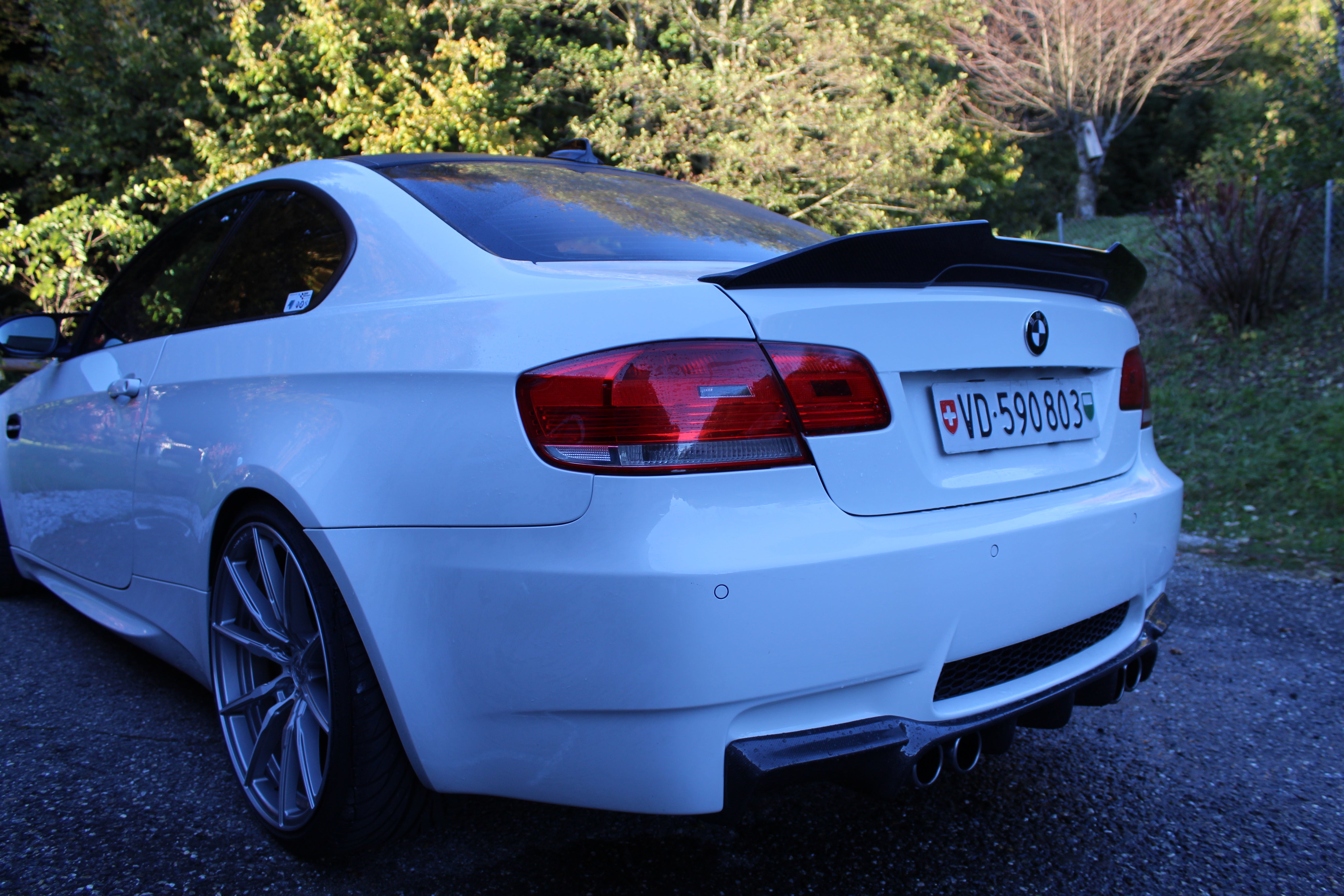 CARBON FACTORY CARBON DIFFUSER BMW M3 E90/E92/E93 - V2 STYLE | SWISS HOMOLOGATED