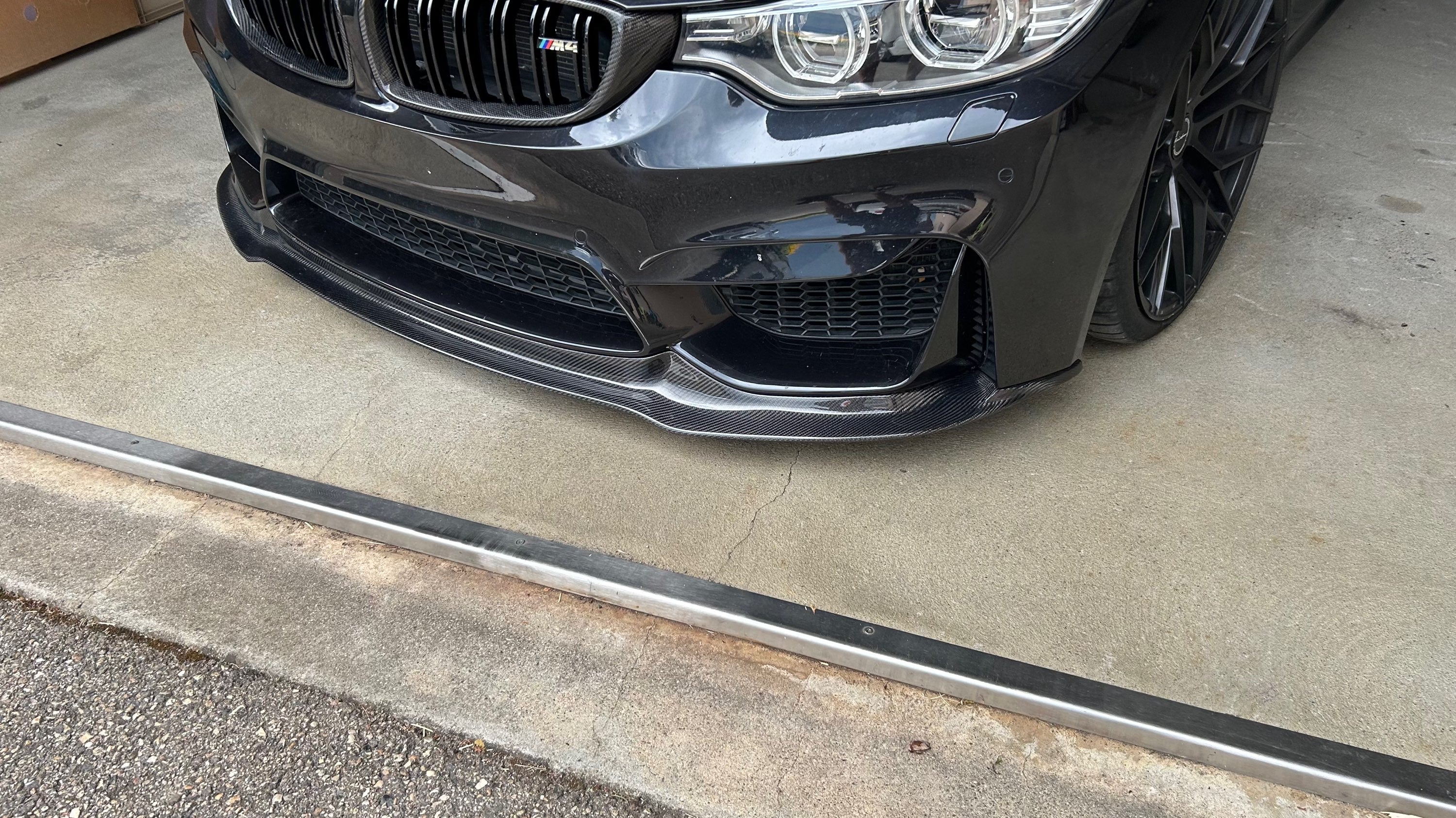 CT CARBON FRONT LIP BMW M3/M4 F8X - V STYLE | SWISS HOMOLOGATED