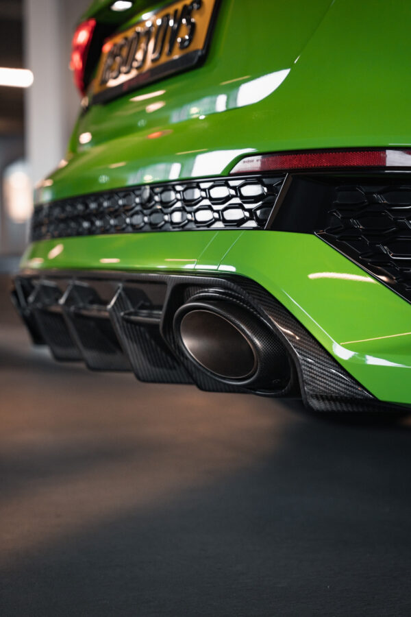 AUTOMOTIVE PASSION CARBON DIFFUSER AUDI RS3 8Y | SWISS HOMOLOGATED